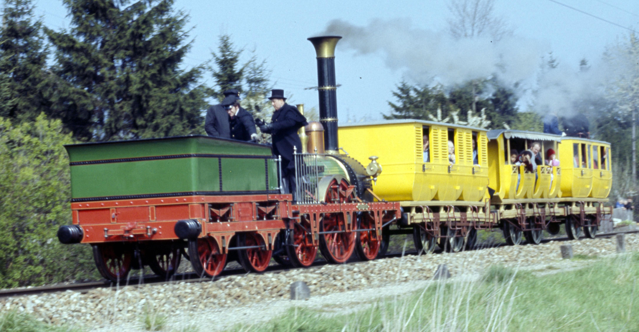 [Bild: Eisenbahn_M1_02.jpg]